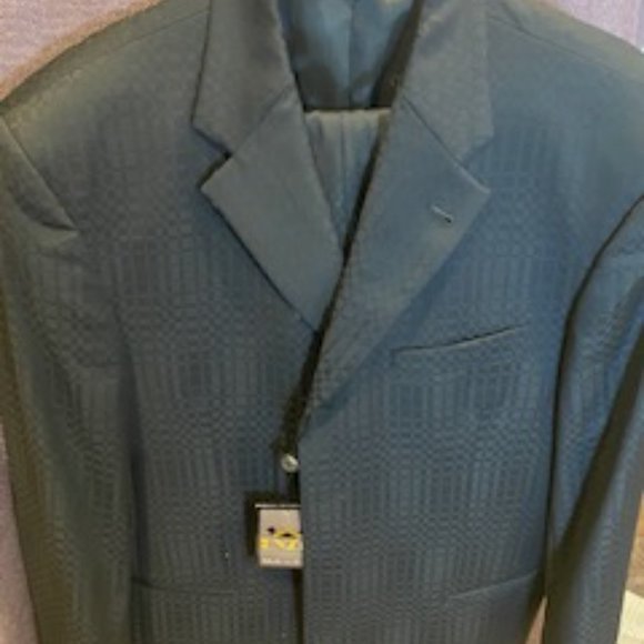 Enzo Tovare Collection Suit - Picture 2 of 2